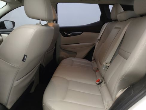 Used 2019 Nissan Rogue Sport SL w/ Premium Package image 18