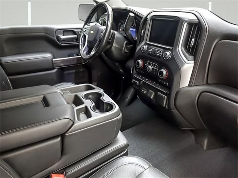 Used 2019 Chevrolet Silverado 1500 LTZ image 25