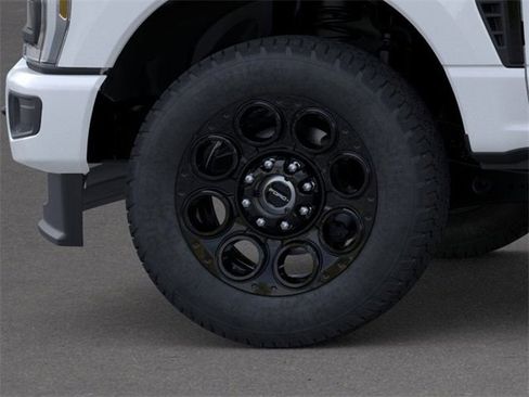 New 2025 Ford F250 XLT w/ Black Appearance Package image 19