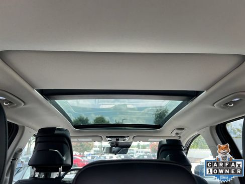 Used 2026 Kia Sportage EX w/ EX Panorama Roof Package FWD image 19