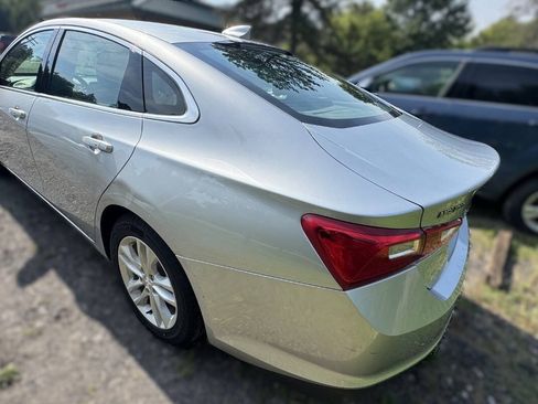 Used 2016 Chevrolet Malibu LT FWD image 3