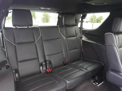 Certified 2025 Cadillac Escalade Premium Luxury AWD/4WD image 10