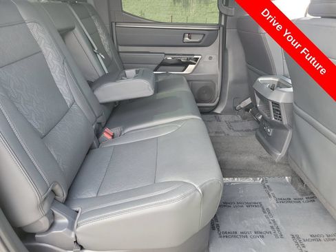 Used 2025 Toyota Tundra Limited AWD/4WD image 23