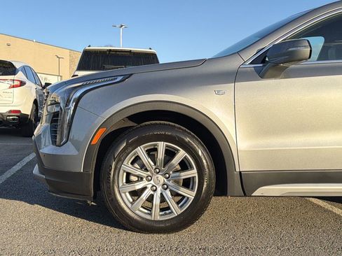 Used 2023 Cadillac XT4 Premium Luxury image 9