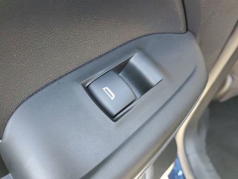 Used 2023 Chevrolet TrailBlazer LT w/ Convenience Package FWD image 17