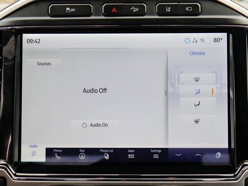 Used 2022 Ford F250 Platinum w/ FX4 Off-Road Package image 31