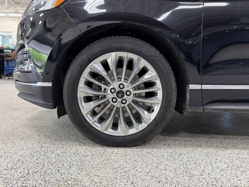Used 2020 Ford Edge Titanium w/ Equipment Group 301A AWD/4WD image 14