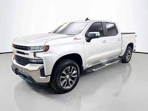 Used 2020 Chevrolet Silverado 1500 LT w/ All-Star Edition image 3