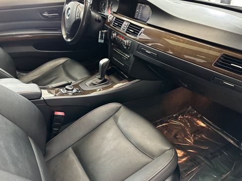 Used 2011 BMW 335d Sedan image 31