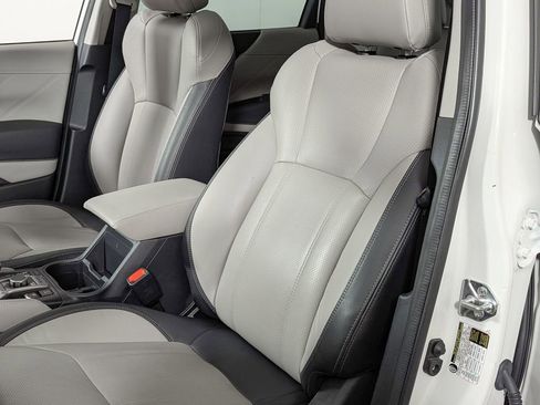 Used 2023 Subaru Forester Limited image 17