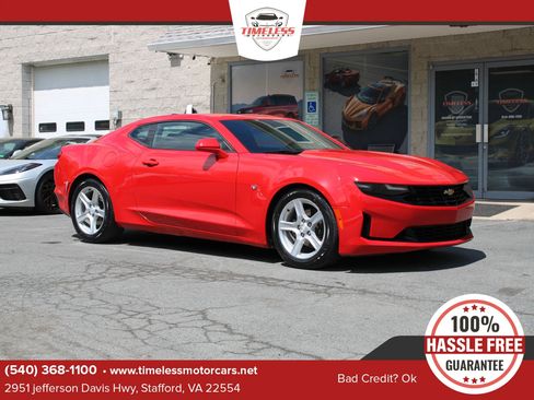 Used 2022 Chevrolet Camaro LT RWD image 1