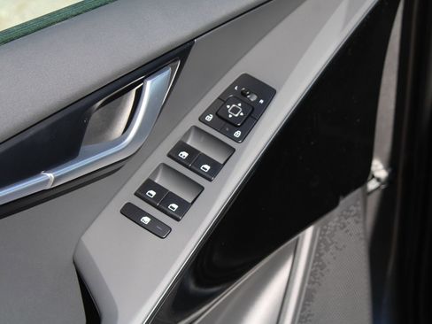 New 2026 Kia Niro LX FWD image 20