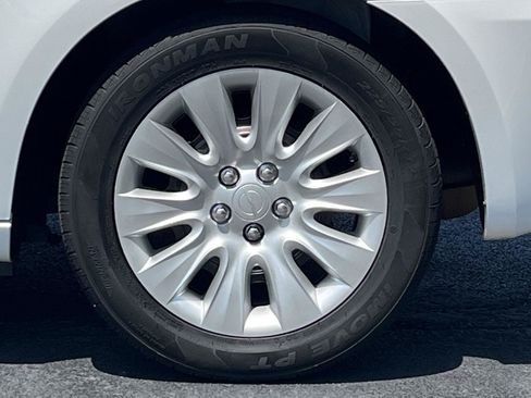 Used 2013 Chrysler 200 LX FWD image 23
