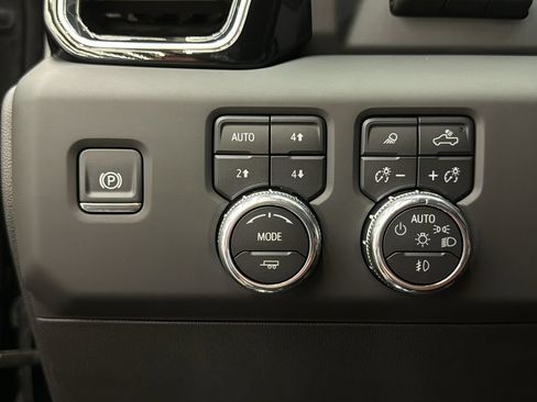 Used 2026 GMC Sierra 1500 Denali Ultimate AWD/4WD image 31