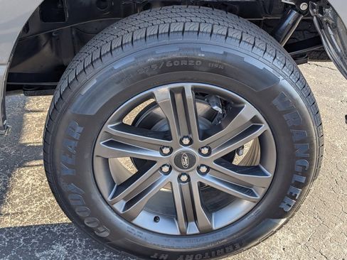 Used 2022 Ford F150 Lariat image 28