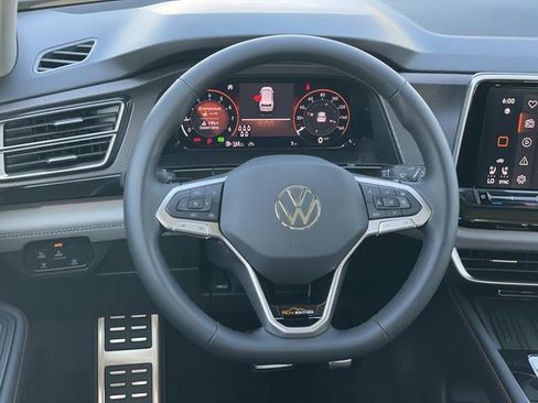 New 2026 Volkswagen Atlas Peak Edition image 10