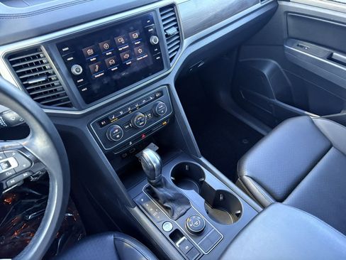 Used 2018 Volkswagen Atlas SE w/ R-Line Package image 33