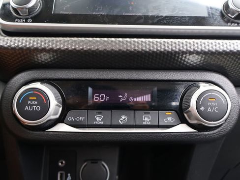 Used 2020 Nissan Kicks SV FWD image 42