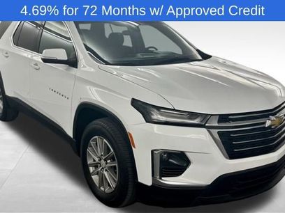 Used 2023 Chevrolet Traverse LT