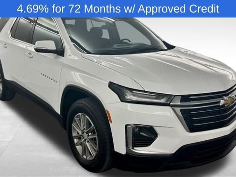 Used 2023 Chevrolet Traverse LT FWD image 1