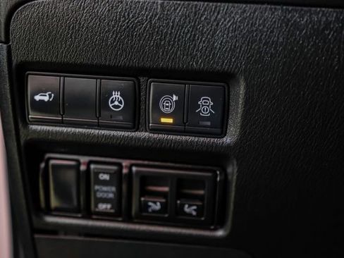 Used 2021 INFINITI QX80 Sensory w/ All-Season Package image 31