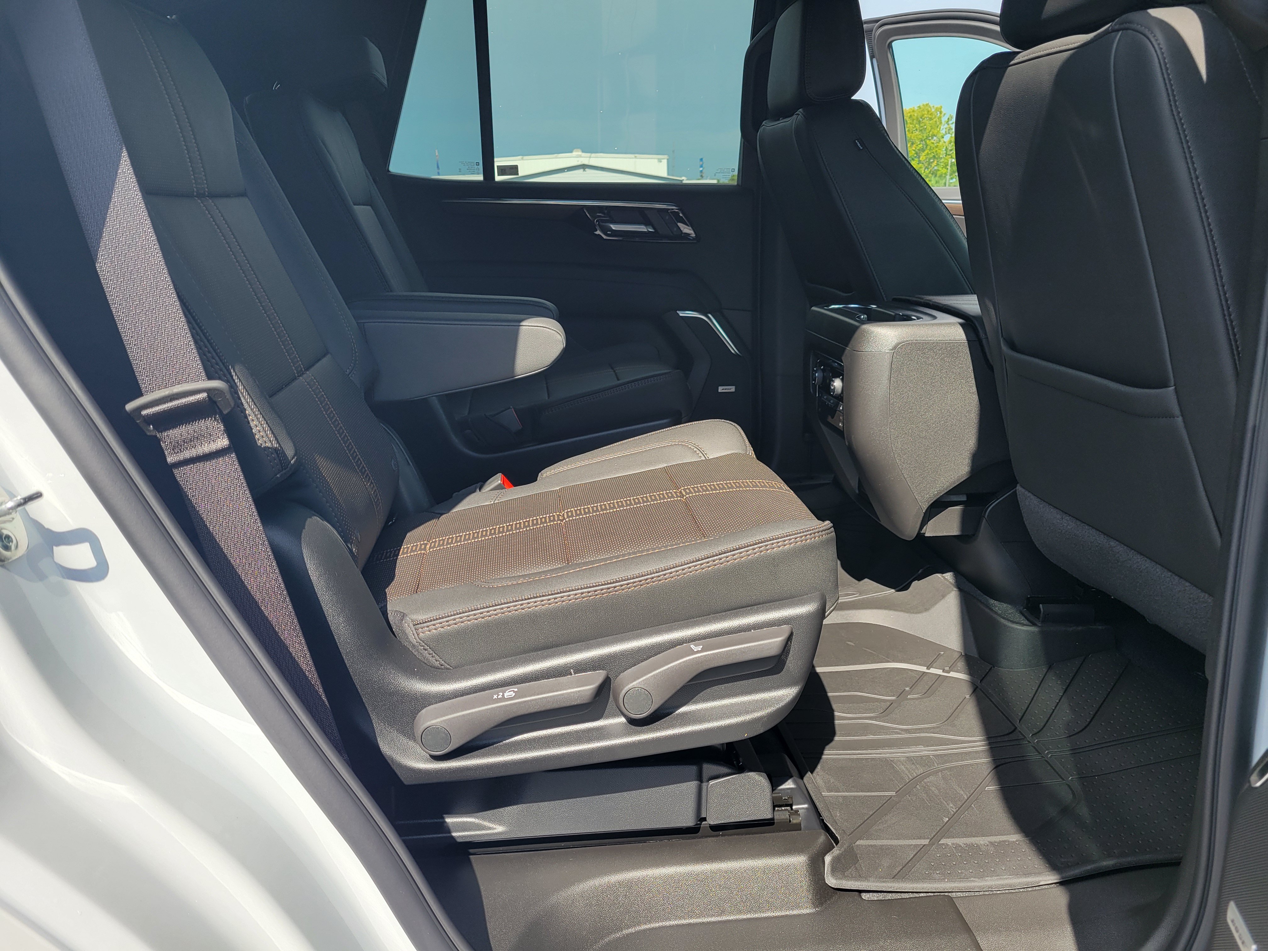 New 2026 Chevrolet Tahoe High Country RWD image 39