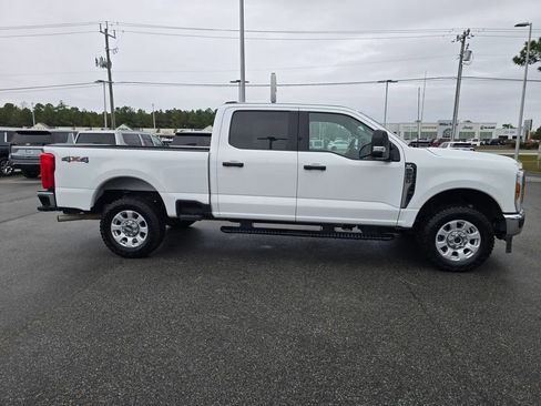 Used 2024 Ford F250 XLT image 6