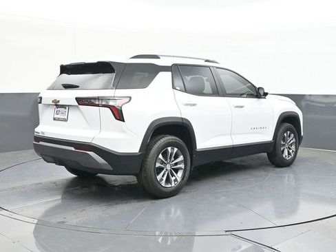 New 2026 Chevrolet Equinox LT w/ Convenience Package II FWD image 13