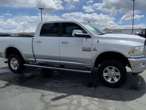 Used 2013 RAM 2500 Laramie w/ Convenience Group AWD/4WD image 2