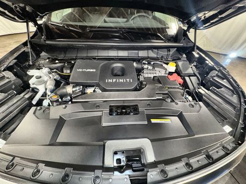 Certified 2026 INFINITI QX60 Luxe w/ Family Package AWD/4WD image 33