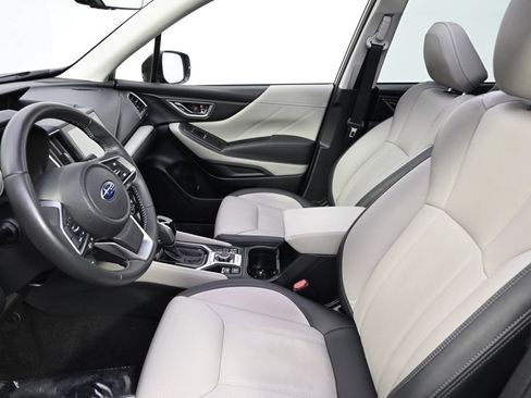 Used 2023 Subaru Forester Limited AWD/4WD image 13