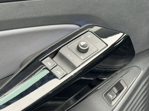 Certified 2023 Volkswagen ID.4 Pro S image 14