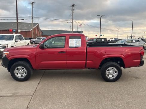 Used 2023 Toyota Tacoma SR image 4