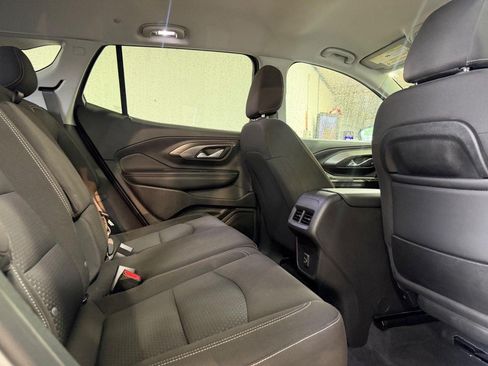 Used 2024 GMC Terrain SLE AWD/4WD image 10