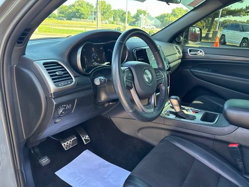 Used 2021 Jeep Grand Cherokee Laredo X AWD/4WD image 31