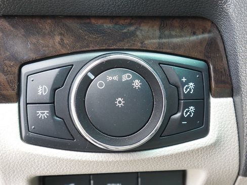 Used 2014 Ford Explorer Limited w/ Equipment Group 301A AWD/4WD image 29