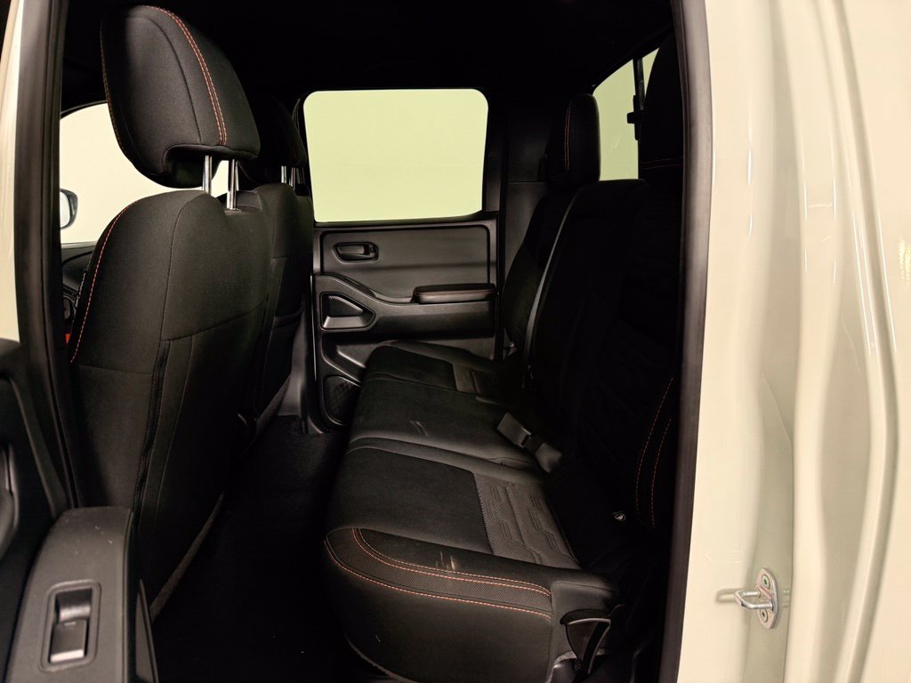 Used 2026 Nissan Frontier PRO-4X AWD/4WD image 15
