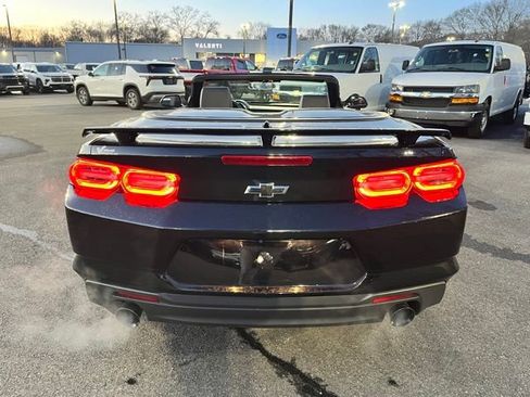 Used 2022 Chevrolet Camaro LT image 8