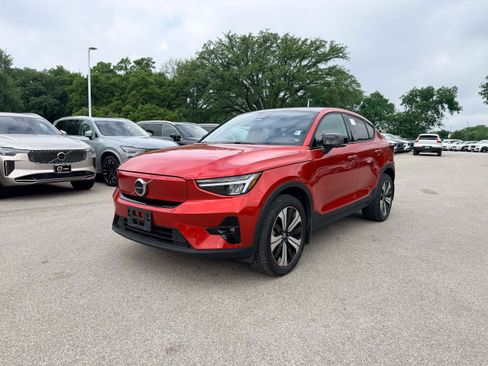 Certified 2023 Volvo C40 P8 Recharge Plus AWD/4WD image 2