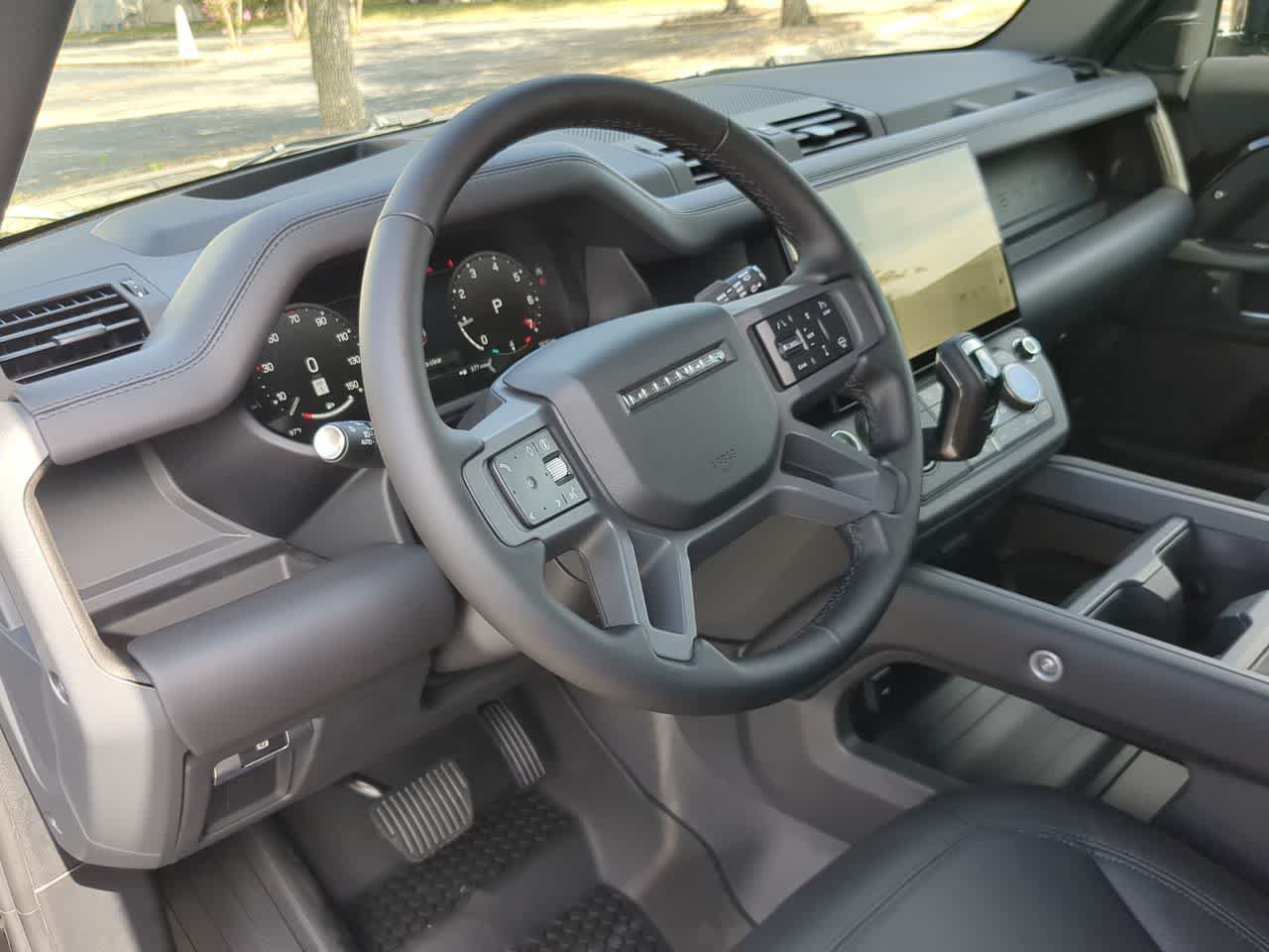 New 2026 Land Rover Defender 110 X-Dynamic SE AWD/4WD image 10