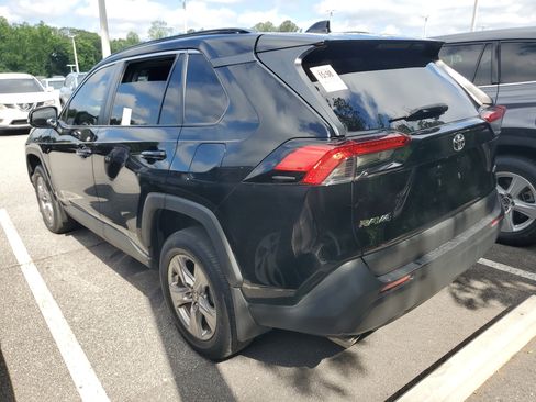 Used 2023 Toyota RAV4 XLE w/ Convenience Package FWD image 9