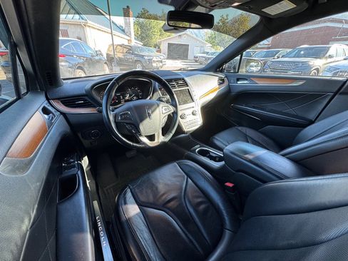 Used 2017 Lincoln MKC Reserve AWD/4WD image 16
