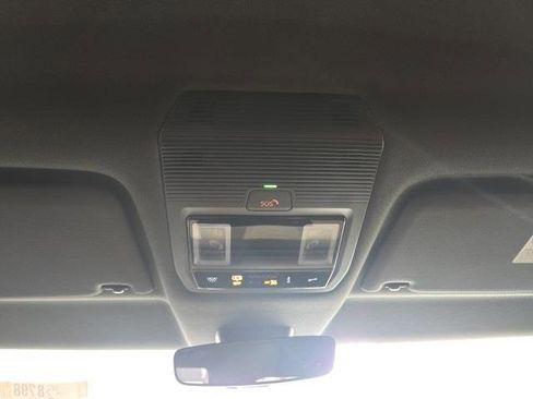 New 2025 Volkswagen ID. Buzz Pro S image 21