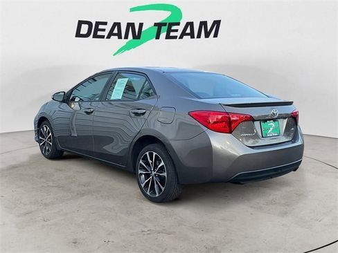 Used 2018 Toyota Corolla SE image 6