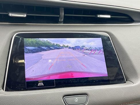 Used 2023 Cadillac XT4 Sport FWD image 13