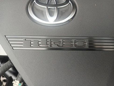 Used 2023 Toyota Highlander LE FWD image 49
