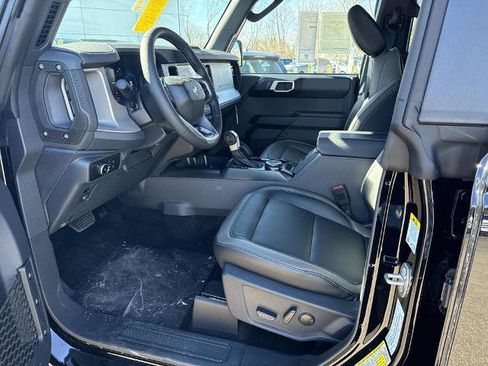 New 2026 Ford Bronco Outer Banks w/ Sasquatch Package AWD/4WD image 8