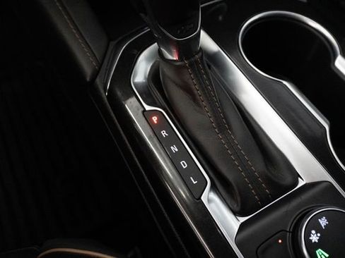 Used 2020 Chevrolet Blazer Premier FWD image 7