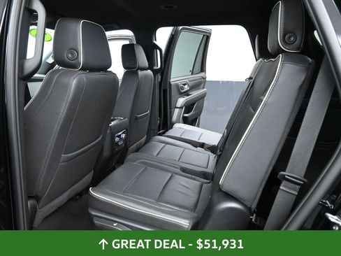 Used 2024 GMC Yukon SLT image 27
