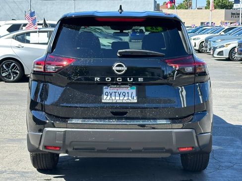 Used 2026 Nissan Rogue SV w/ Cold Weather Package FWD image 6